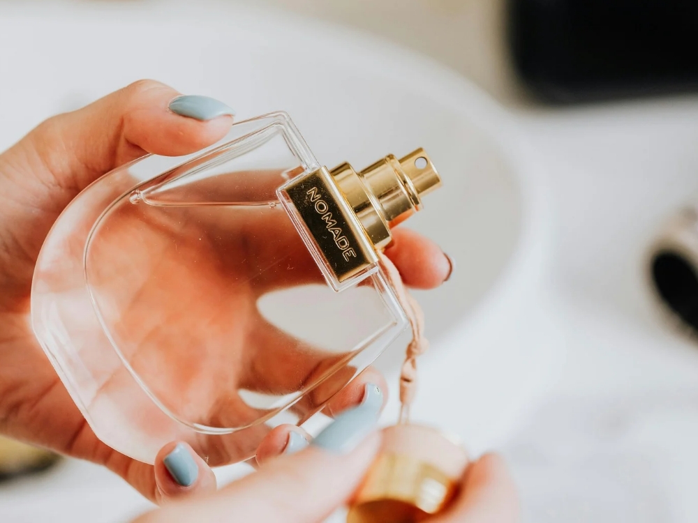 Como o nome ja diz, esse perfume nao tem fronteiras, uma fragrancia envolvente e moderna! Clique no link e compre com praticidade